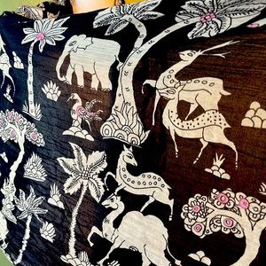 Lightweight Safari Type Patterned Scarf/Wrap